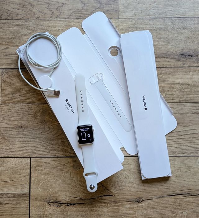 Apple watch 3 38mm Silver Aluminum