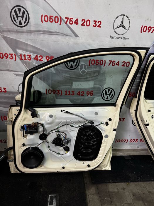 Дверь правая левая двері Touran 5ta 2015- Тоуран Туран