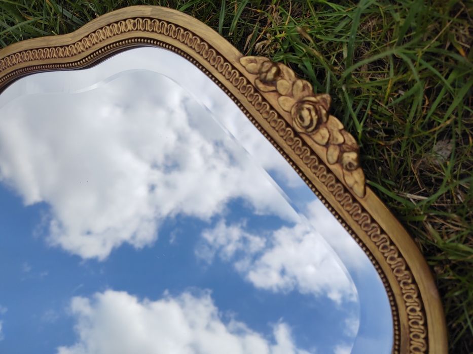 Bardzo stare lustro z  Włoch