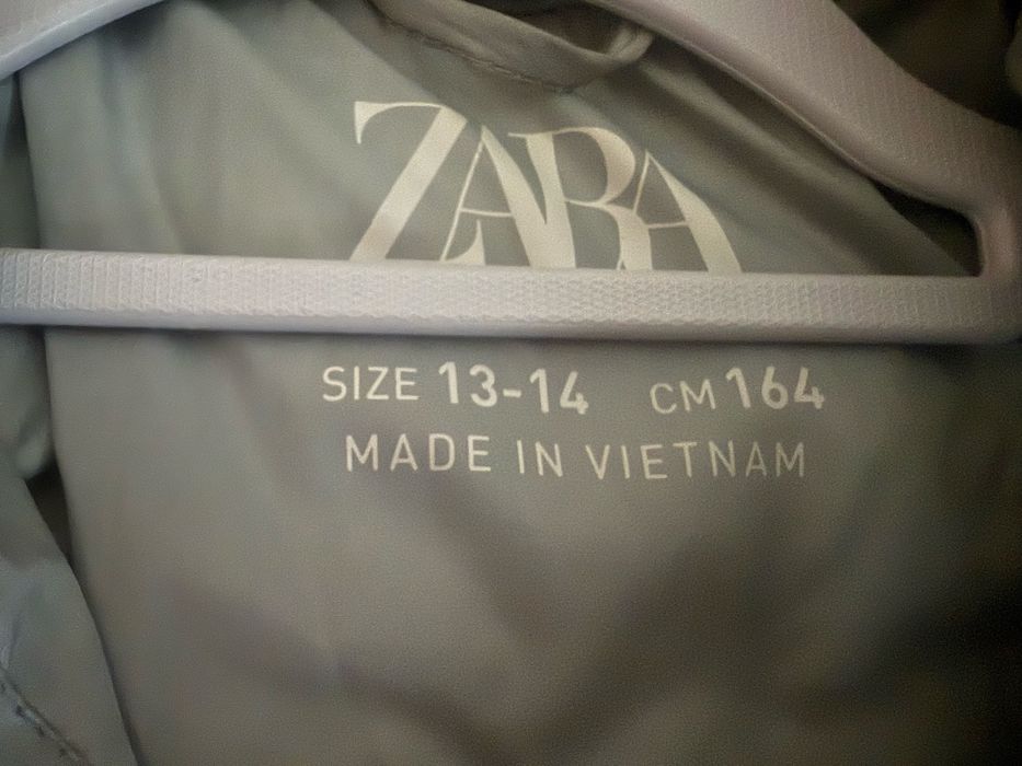 Курточка zara куртка