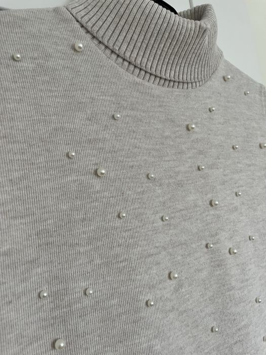 Nowy golf bez rękawów. Zara, roz. 36