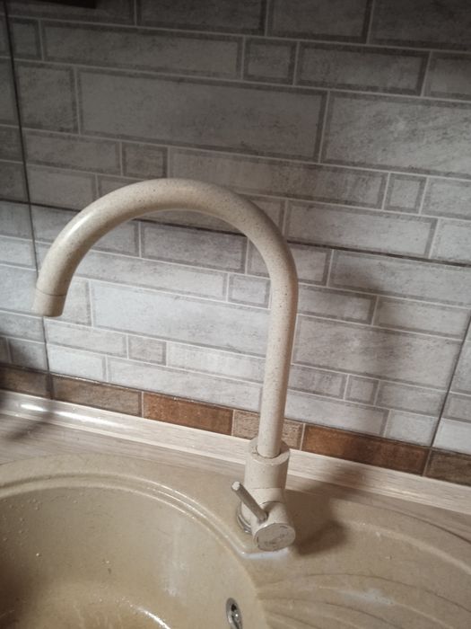 Продам змішувач в доброму стані