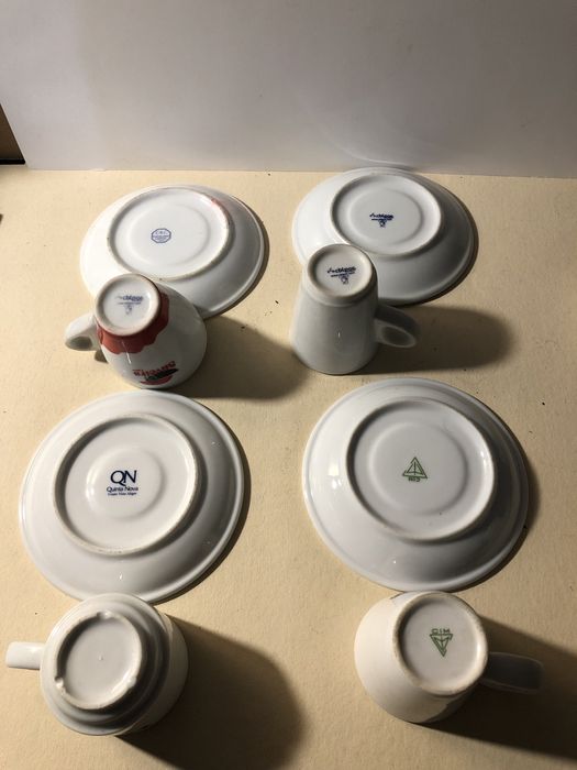 Chávenas e pires de café