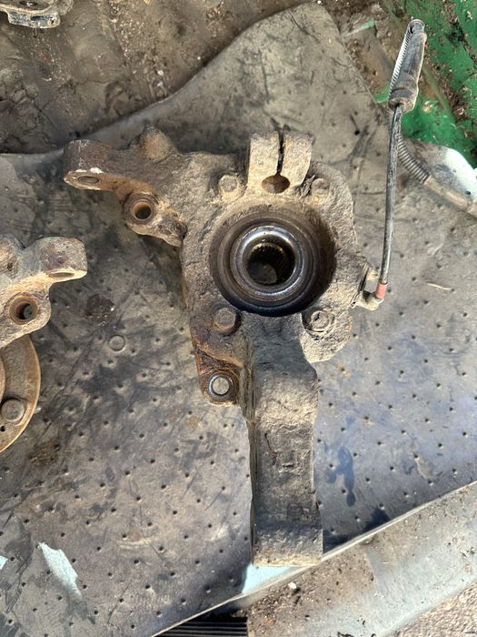 Поворотный кулак левый правый ступица цапфа хюндай сантафе 2 santafe 2