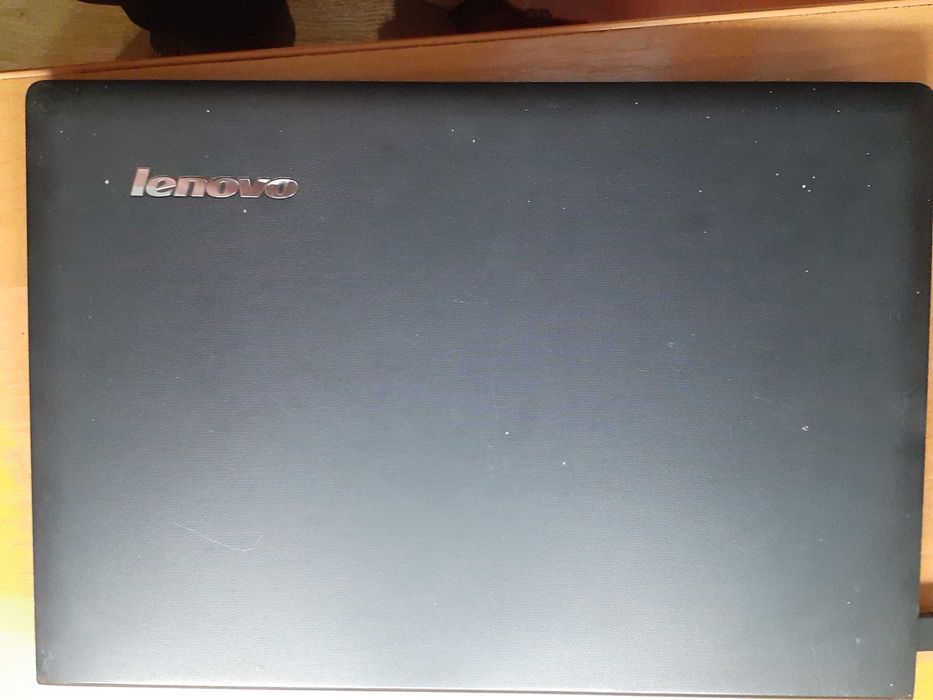 ноутбук леново робочий   в хорошому стані