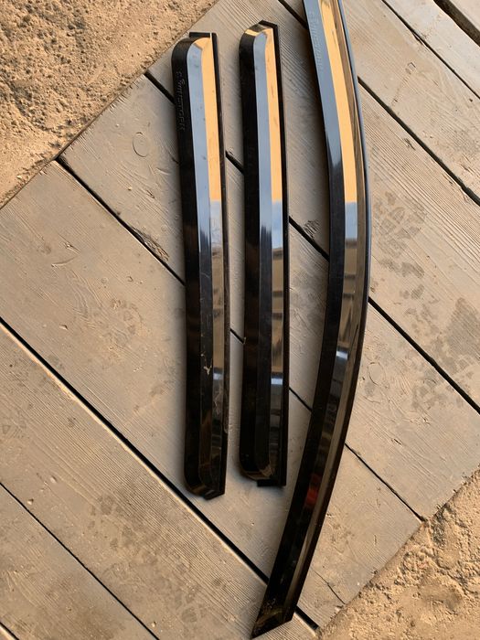 Вітровики (дефлектори скла) на Шевроле Каптіва