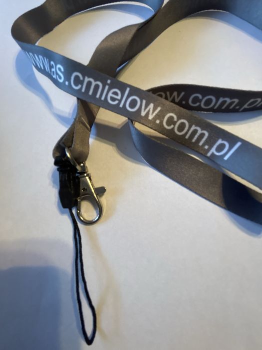 AS Ćmielów smycz do kluczy szara Nowa