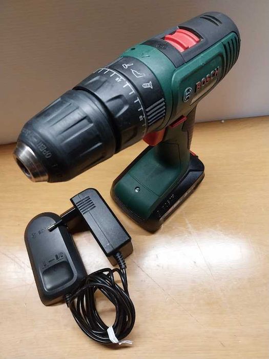 Bosch Easyimpact 18V-40 com Bateria e Carregador