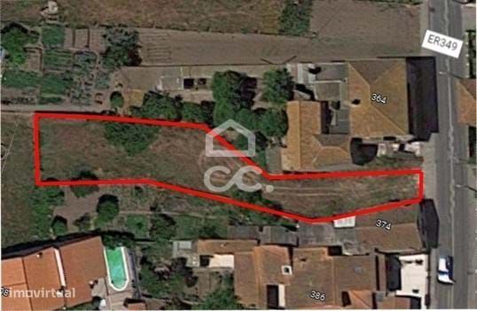 CARVIDE---Terreno com a área de 685 m2, com viabilidade de construçã