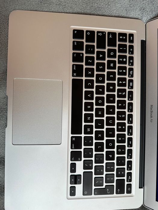 MacBook Air 13" 2017 | Zestaw z klawiaturą Bluetooth | Okazja