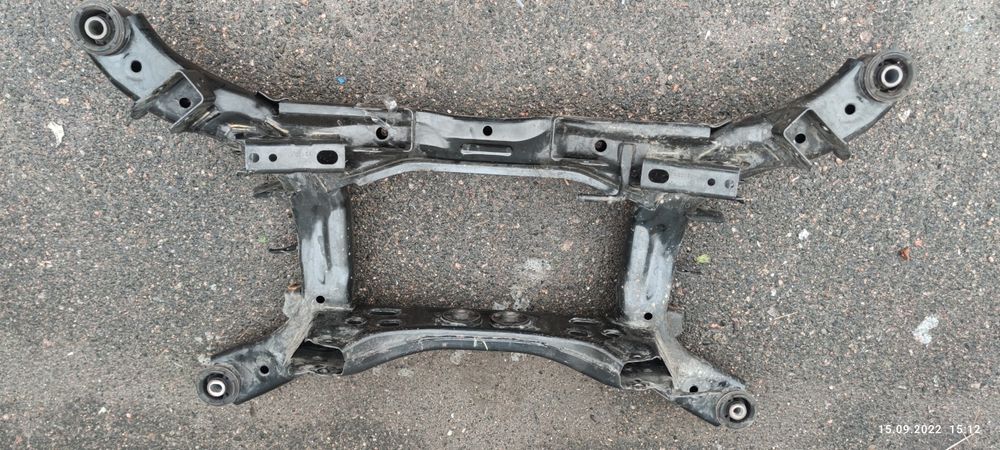 Subaru Impreza Подрамник