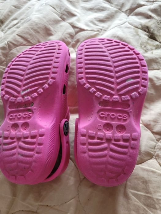 Klapki Crocs lato basen r. 25
