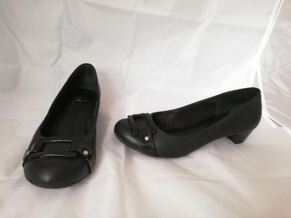 Buty czółenka damskie skórzane Clarks UK 4 rozmiar 37 wkładka 24 cm