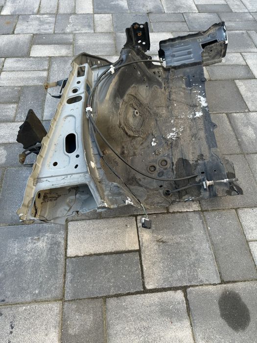 Lexus NX300 300h 200t Лонжерон правий Четверть передня права. РОЗБОРКА