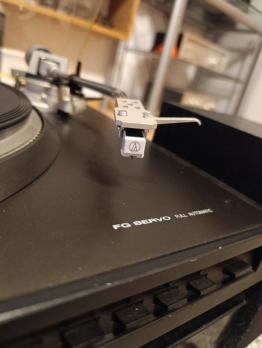 Gramofon Palladium NSP 730.