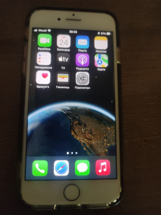 Продаю iPhone 8  в хорошому стані