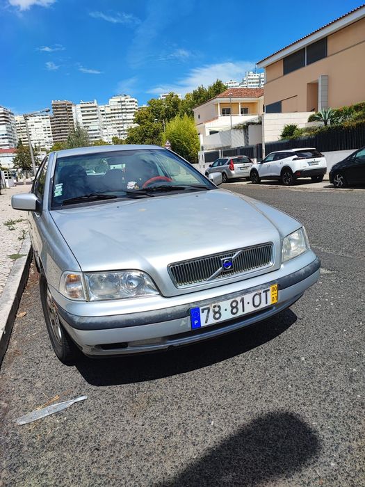 Volvo S40 16 Gasolina 2000 model