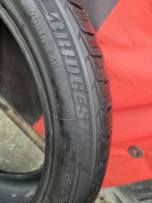 Bridgestone комплект разноширокие 275/35/19 и 245/40/19