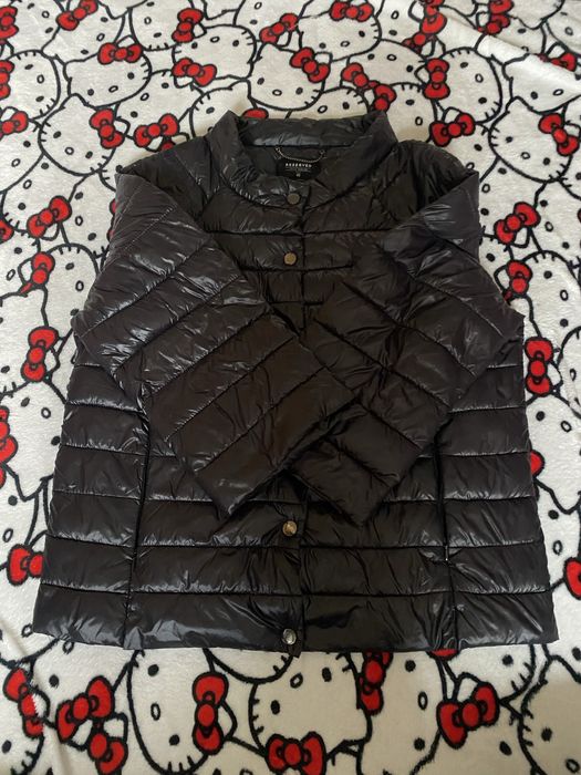 Czarna kurtka reserved