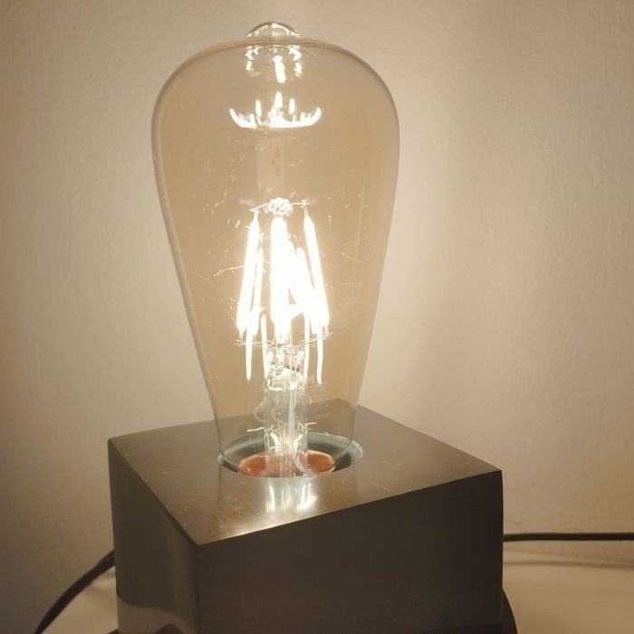 2 Candeeiros de mesa