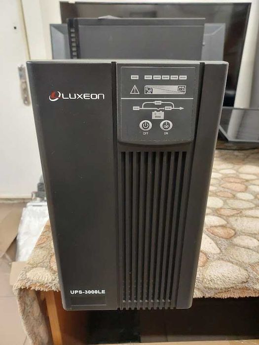 ИБП Luxeon UPS-3000LE, 3000VA, 2400Вт, холодный старт, RS232