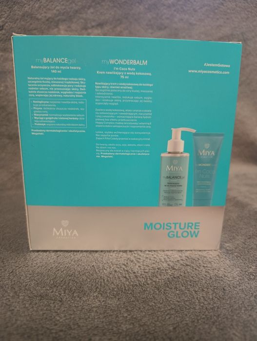 Miya moisture glow