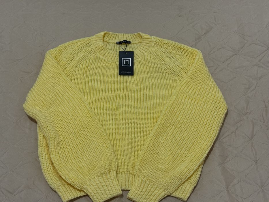 Светр лимонний Larionoff