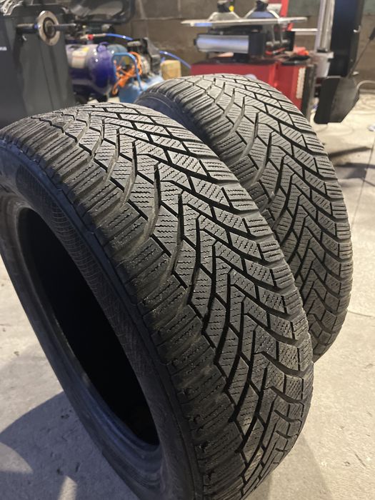 Opony zimowe continental 205/55/16r para