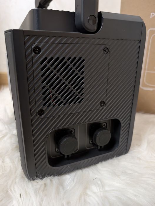 BLUETTI AC60 зарядна станція LiFePO4 battery