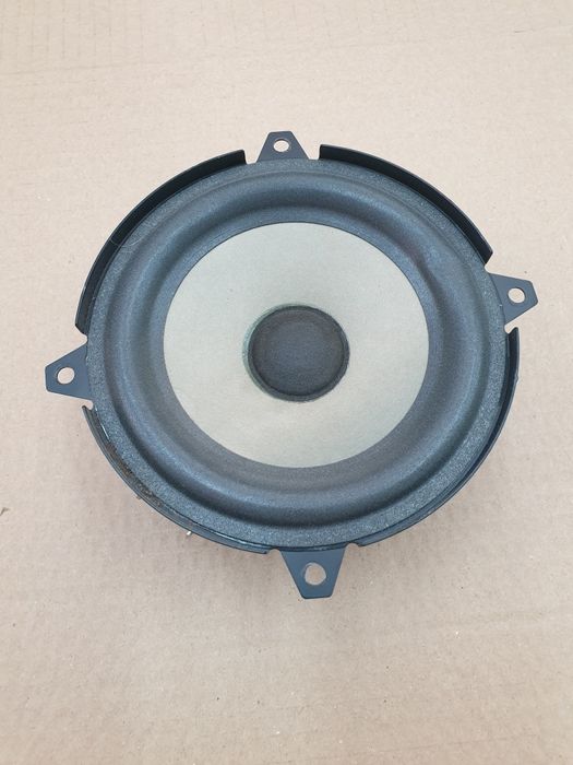 głośnik drzwi przednich volvo 850