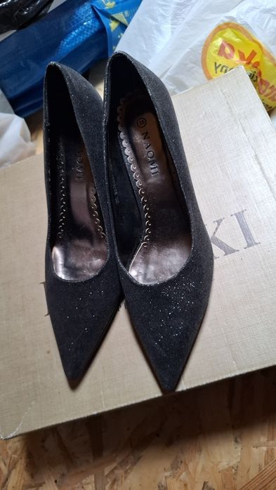 Buty szpilki czarne brokatowe błyszczące
