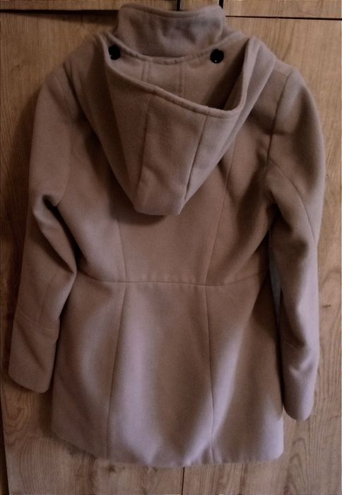 Płaszcz damski z kapturem 36