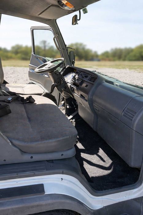 Mitsubishi Canter – Bom Estado | Pronta a Trabalhar