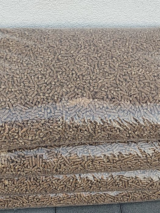 Pellet  Sosna,  buk 6 mm A1  PRODUCENT