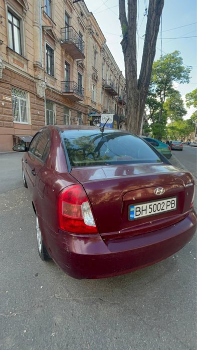 Продам Hyundai Accent 1.4 бензин, автомат.