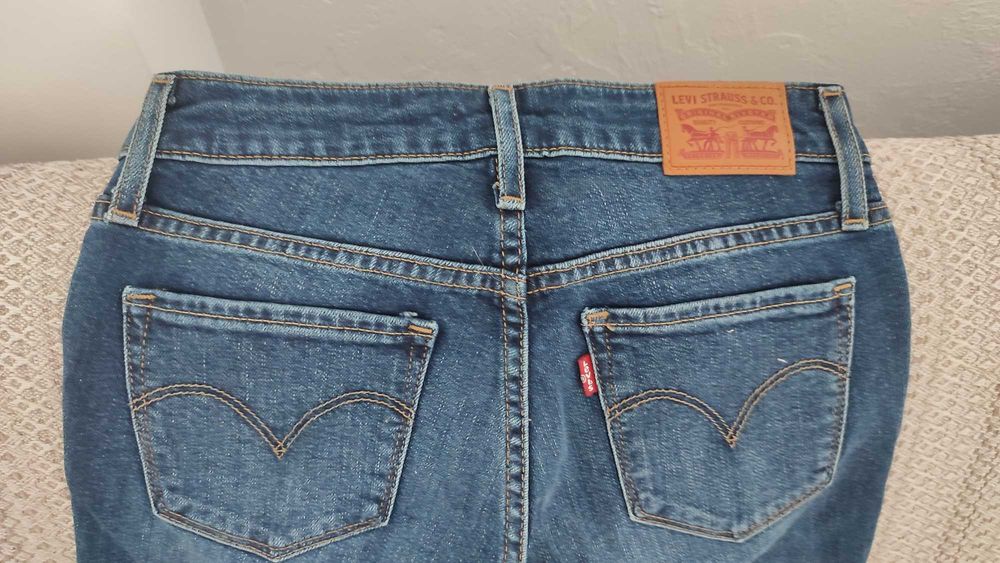 Джинсы новые женские LEVIS STRAUSS оригинал