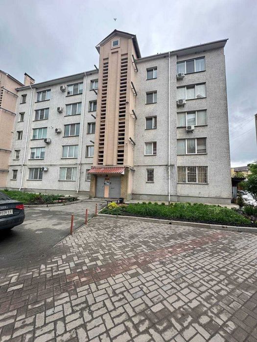 3-кімнатна квартира 63.8 м2 з ремонтом та меблями | Центр Ромни | Індивідуальне опалення