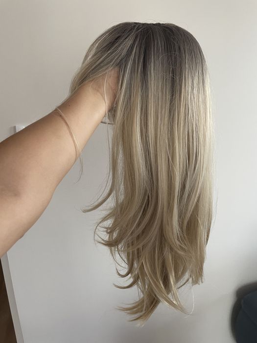 Peruka blond ombre