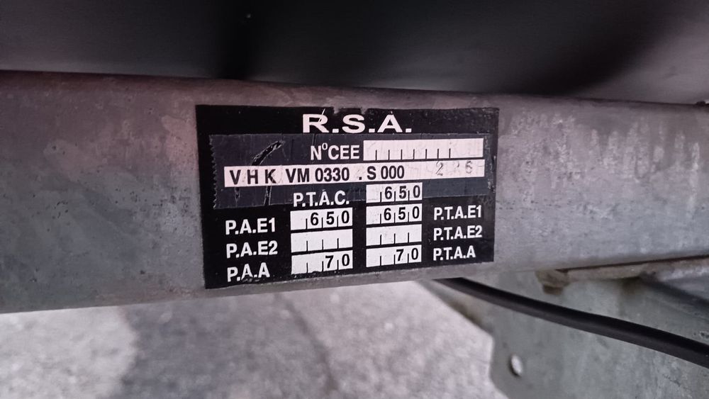 Reboque atrelado homologado basculante