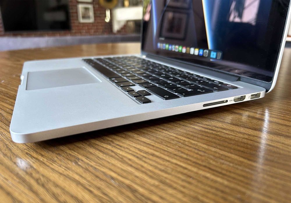 Apple MacBook Pro 2,7/8gb/256Gb 13 cali, 2015 r.