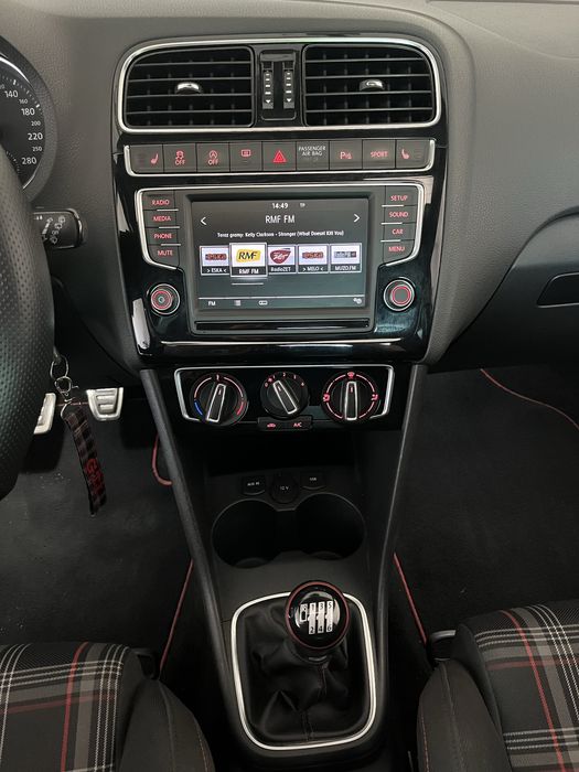Volkswagen Polo 1.8 tsi 6c