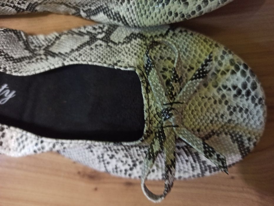 Buty damskie baleriny z gumową podeszwą