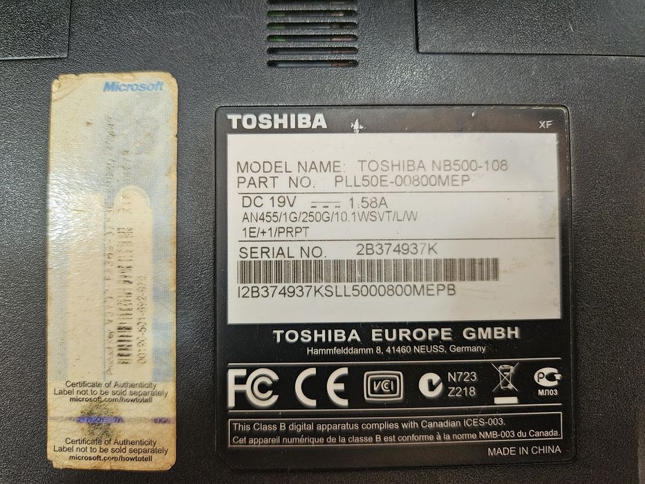 Toshiba NB500 - chassi inferior