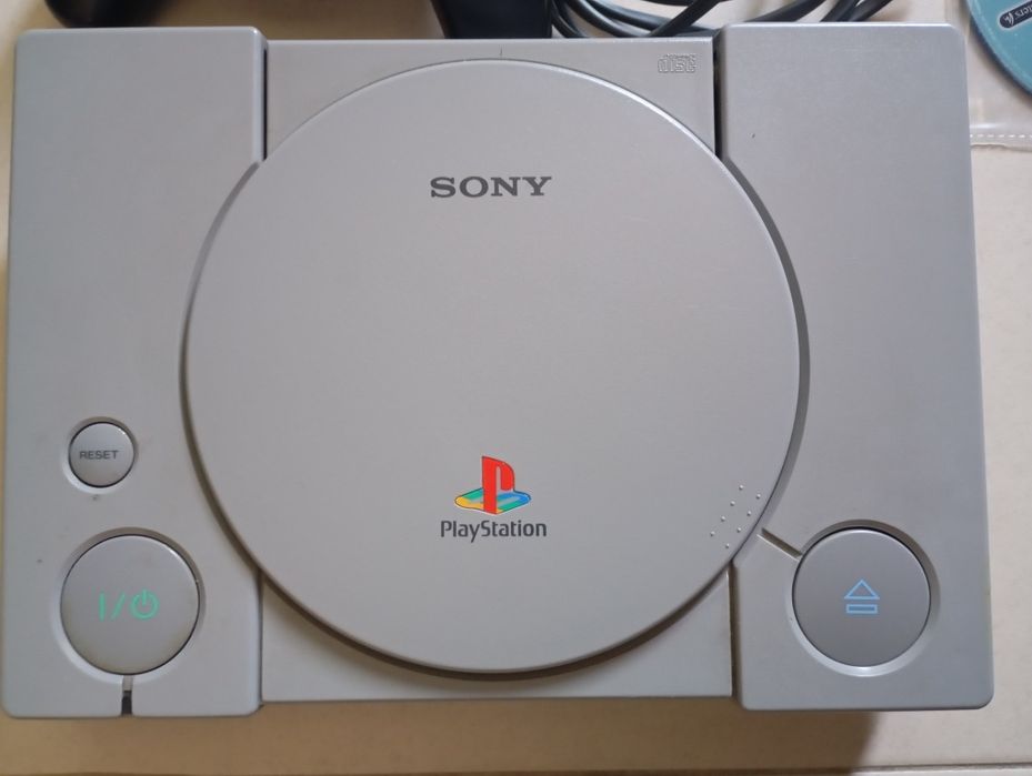 Sony Ps1 7002 com 1 jogo