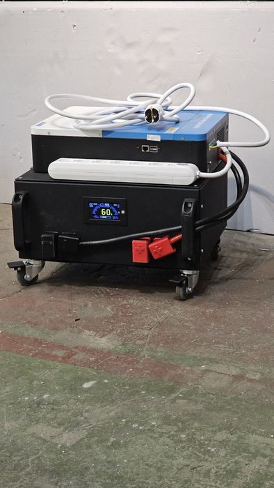 Безперебійне живлення, квартир, Акумулятор 2.9 kW + інвертор 3.2kWt