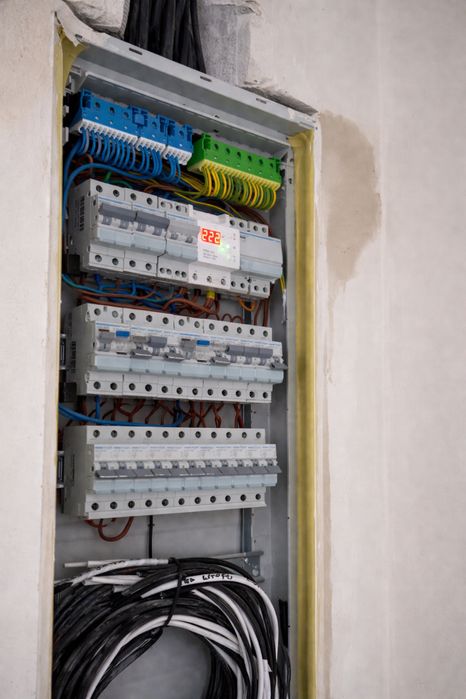 ЕЛЕКТРИКА ПІД КЛЮЧ/ Електромонтажні роботи