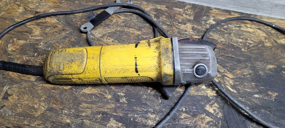 Kątówka Dewalt D28153