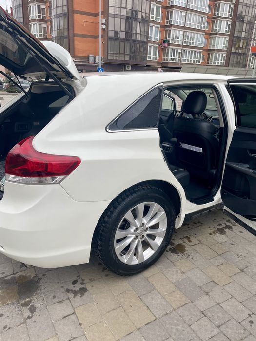 Продам Toyota venza