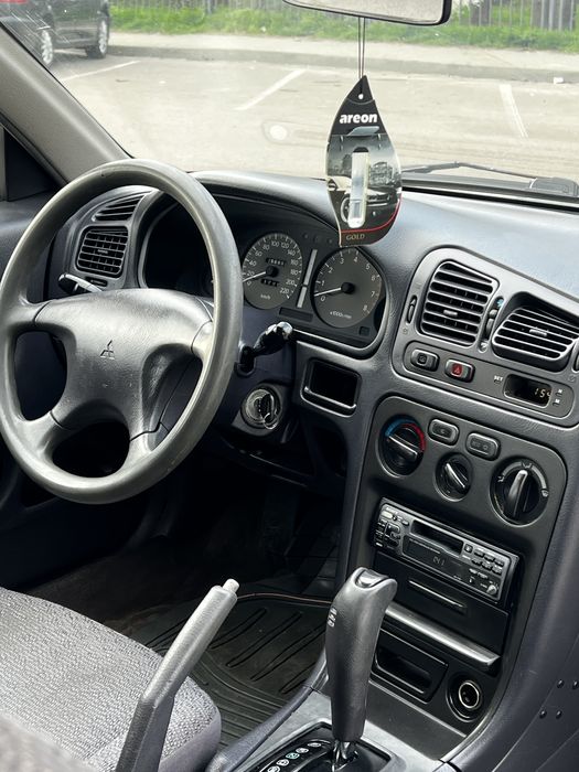Mitsubishi Galant 7 1993 2.0 бенз на автомате переоформление