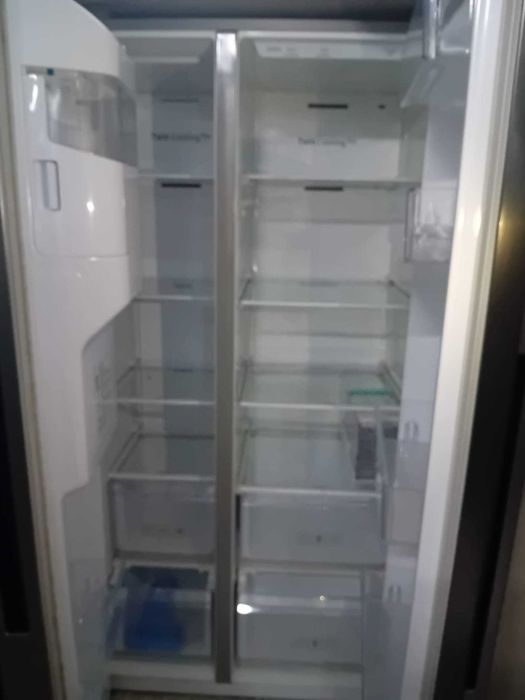 Frigorífico Americano Samsung com extra de Água/Gelo/Granizado.